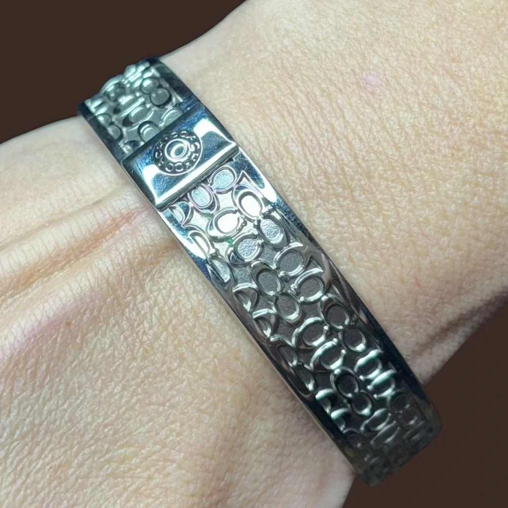 NWOT Coach Silver Logo Bangle